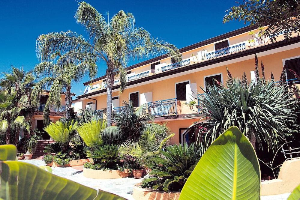 كابو فاتيكانو Residence Esmeraldo المظهر الخارجي الصورة