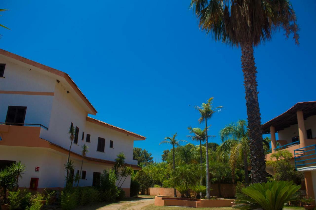 كابو فاتيكانو Residence Esmeraldo المظهر الخارجي الصورة